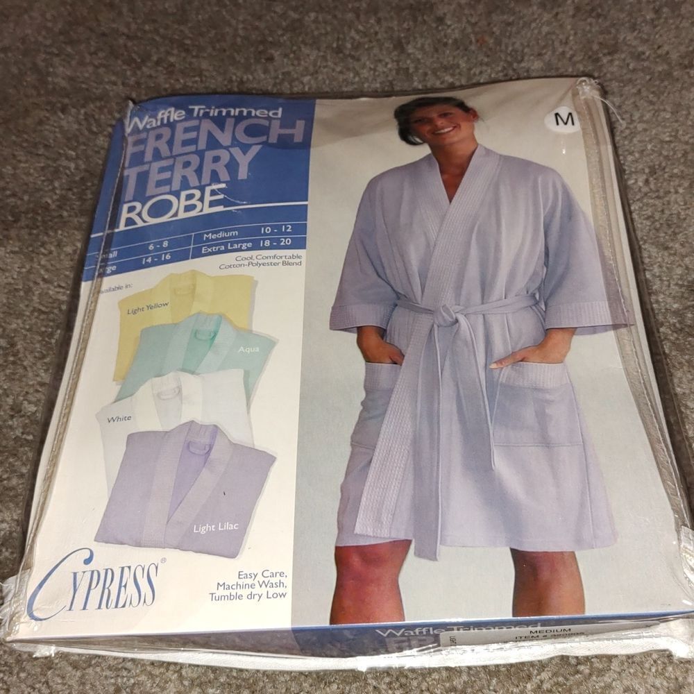 Cypress Waffle Trimmed French Terry Robe  Sz M Light  Lilac New